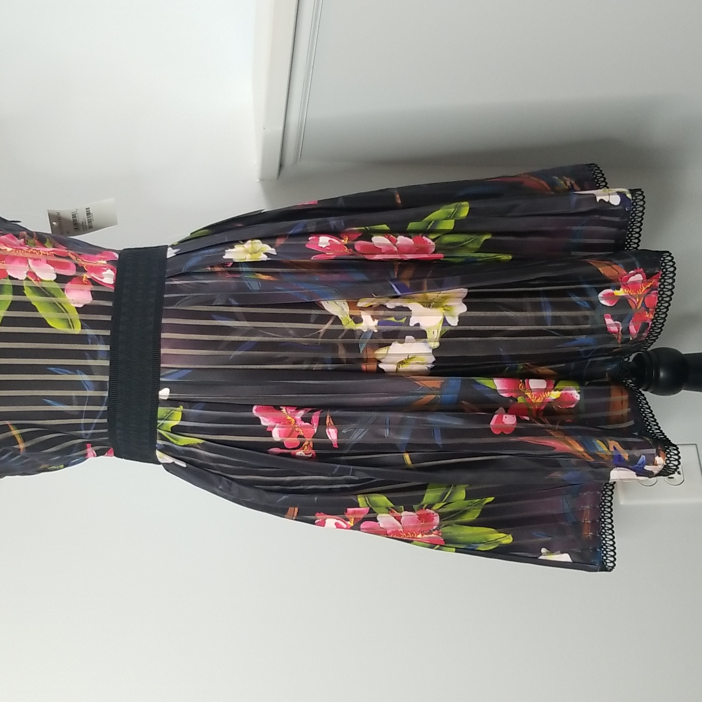 Chelsea28 Black Floral Dress Size Xs — image 3 of 8